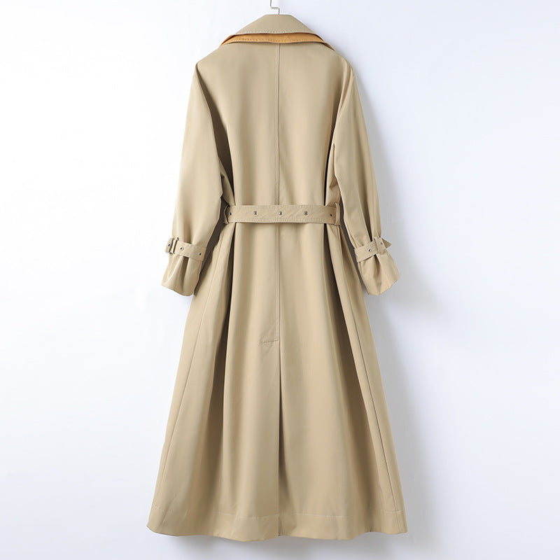Trenchcoat mit kontrastierendem Futter und Gürtel – Amie 